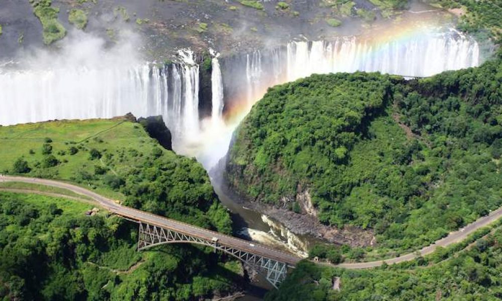 victoria-falls-waterfalls-01-786x416